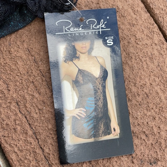 Lingerie - Picture 3 of 6